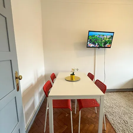 Casas Da Eva - Campolide Δωμάτια σε οικογενειακή κατοικία