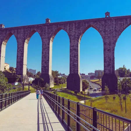 Casas Da Eva - Campolide Δωμάτια σε οικογενειακή κατοικία